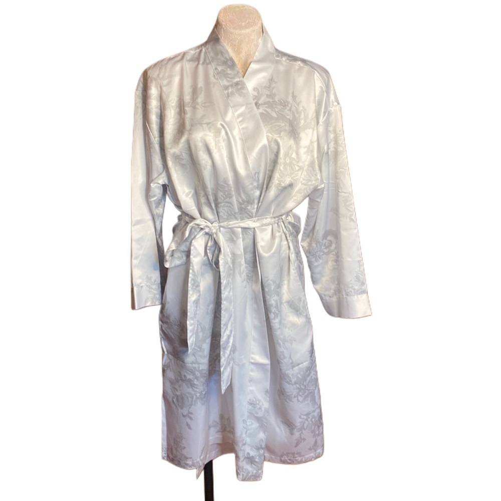 Monique Ihillier Pottery Barn Satiny Silky white floral short Robe kimono Sz M/L